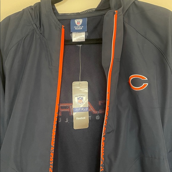 NWT NFL Chicago Bears Full Zip Reebok ONField Hooded Jacket- Large - Picture 6 of 7